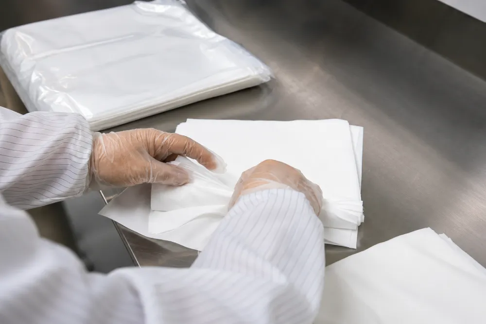 Lint free Wipes